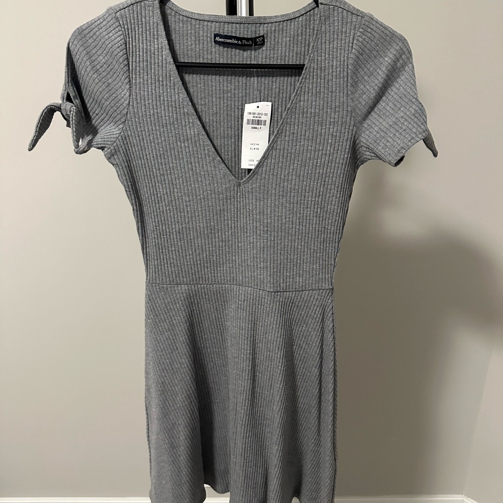 NWTs!!  Women’s Ribbed Knit Dress - Abercrombie and Fitch - XSP